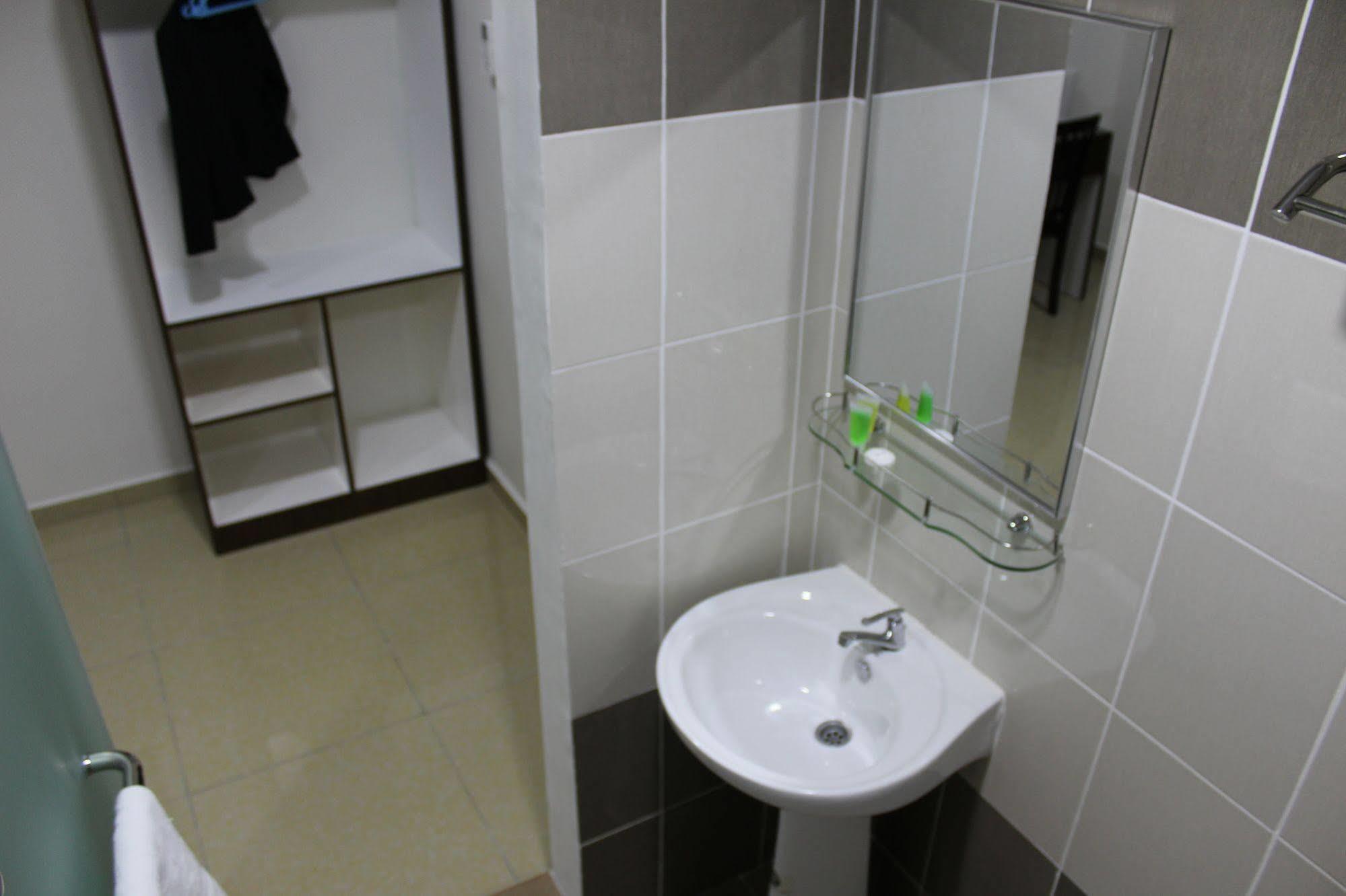 Hotel Gulshan Ampang  Εξωτερικό φωτογραφία